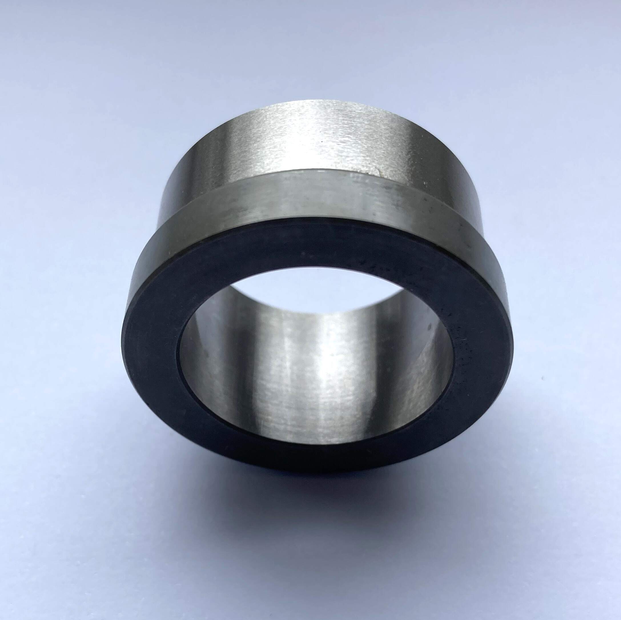 9E253: Flywheel Plate Bush